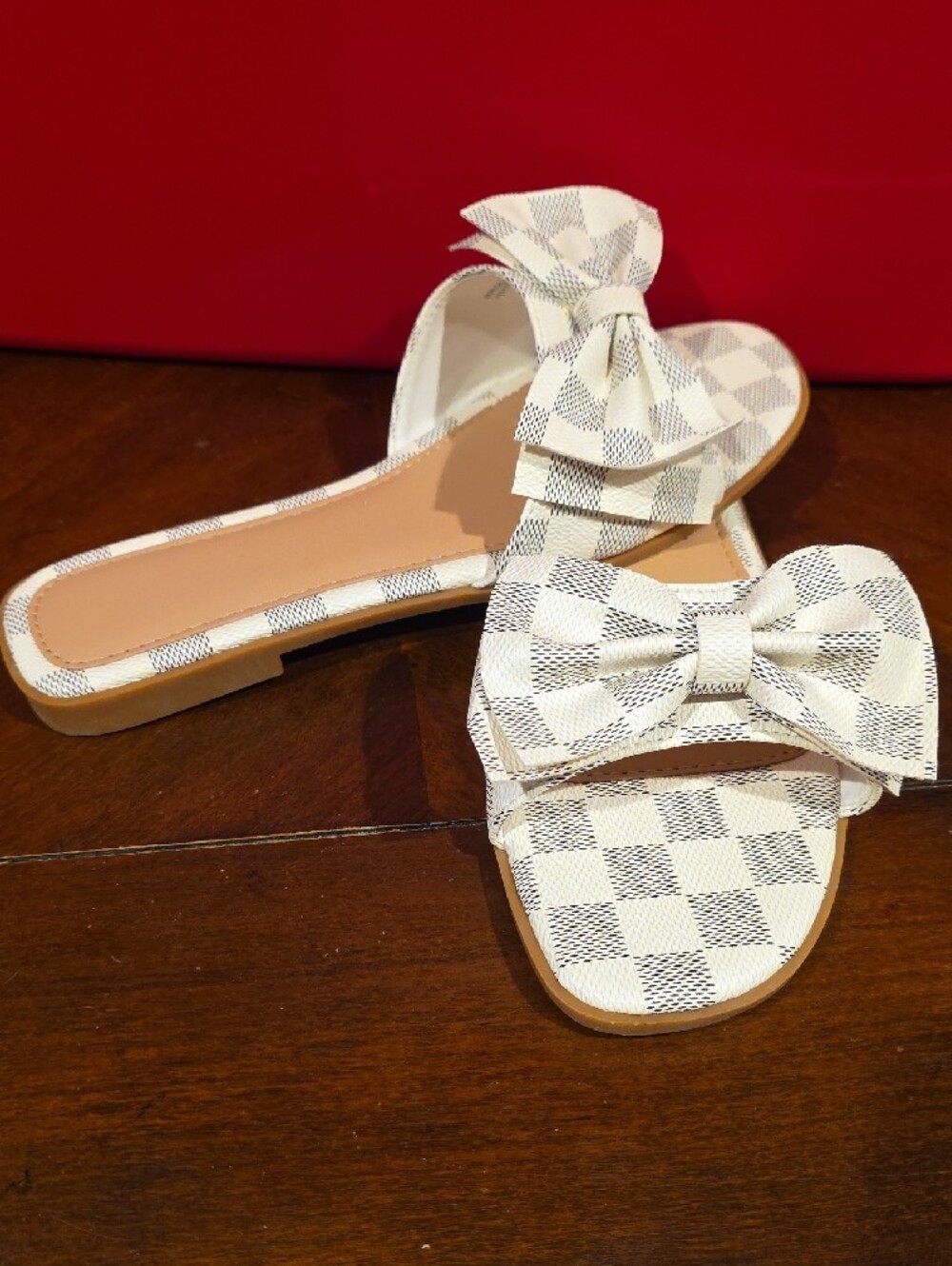 Source Unknown Cream Check Bow Slide Sandals Sz 8 - Picture 2 of 5